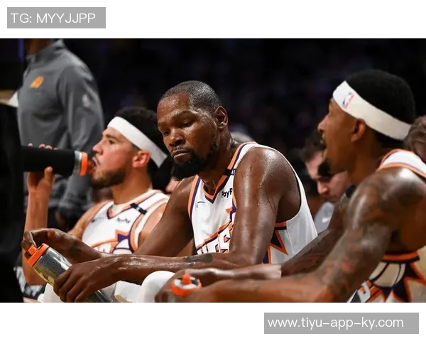 休斯敦铁锁显威力阿门主成功限制杰伦布朗投篮表现惨淡